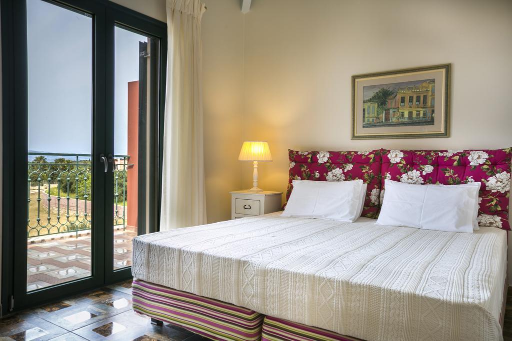 Pleiades Luxury Villa スヴォロナータ エクステリア 写真