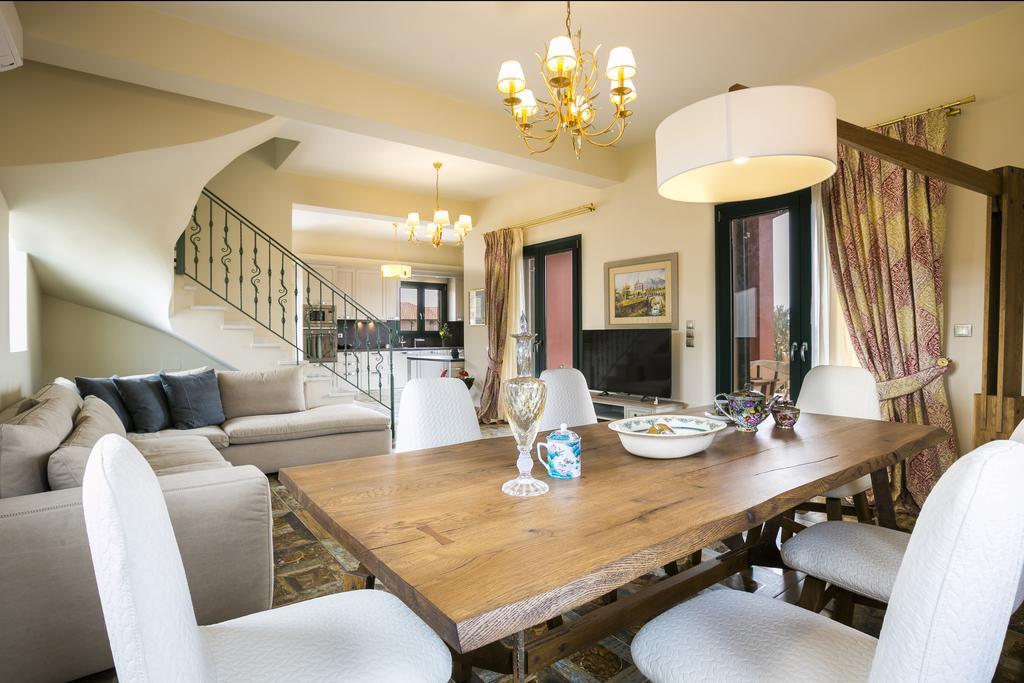 Pleiades Luxury Villa スヴォロナータ エクステリア 写真