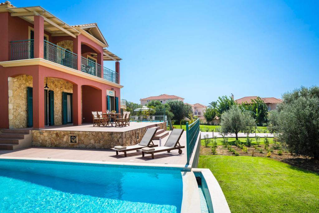 Pleiades Luxury Villa スヴォロナータ エクステリア 写真